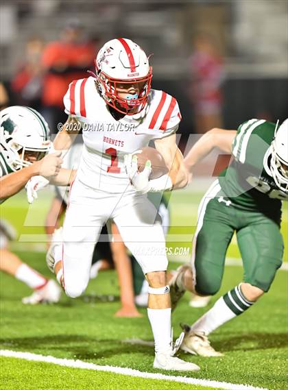 Thumbnail 1 in Santo vs Muenster (UIL 2A Bi-District Playoff) photogallery.
