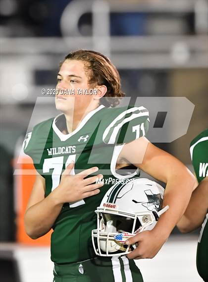 Thumbnail 1 in Santo vs Muenster (UIL 2A Bi-District Playoff) photogallery.