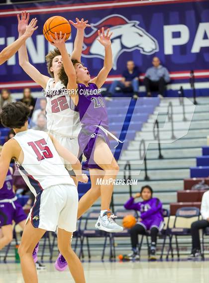 Thumbnail 2 in Riverton @ Herriman (Sophomore) photogallery.