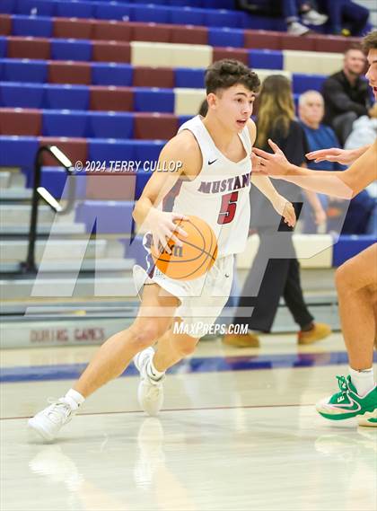 Thumbnail 3 in Riverton @ Herriman (Sophomore) photogallery.