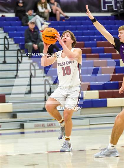 Thumbnail 1 in Riverton @ Herriman (Sophomore) photogallery.