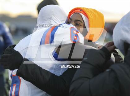 Thumbnail 3 in East St. Louis @ Lemont (IHSA 6A Semifinal) photogallery.