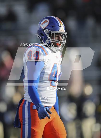 Thumbnail 2 in East St. Louis @ Lemont (IHSA 6A Semifinal) photogallery.