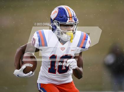 Thumbnail 3 in East St. Louis @ Lemont (IHSA 6A Semifinal) photogallery.