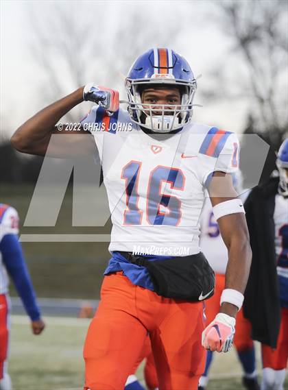 Thumbnail 3 in East St. Louis @ Lemont (IHSA 6A Semifinal) photogallery.