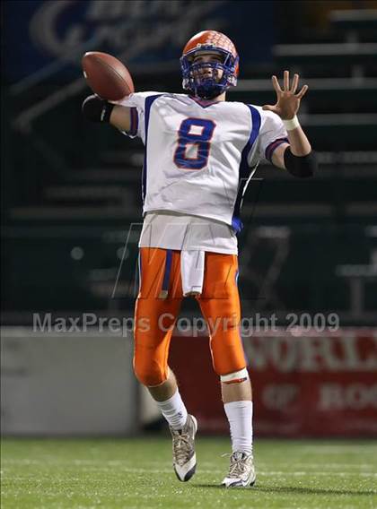 Thumbnail 3 in Geneva vs. Livonia (Section 5 Class B Semifinals) photogallery.