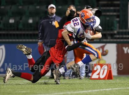 Thumbnail 3 in Geneva vs. Livonia (Section 5 Class B Semifinals) photogallery.