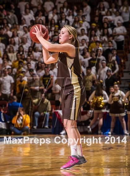 Thumbnail 2 in St. Paul Catholic vs. Thomaston (CIAC Class S Final) photogallery.