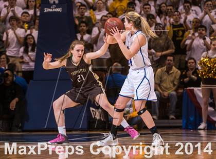 Thumbnail 3 in St. Paul Catholic vs. Thomaston (CIAC Class S Final) photogallery.