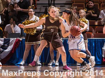 Thumbnail 2 in St. Paul Catholic vs. Thomaston (CIAC Class S Final) photogallery.