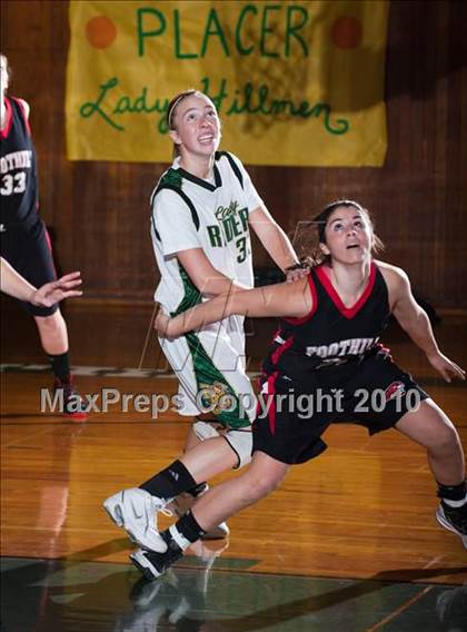 Thumbnail 2 in Rio Americano vs. Foothill (Placer Classic) photogallery.
