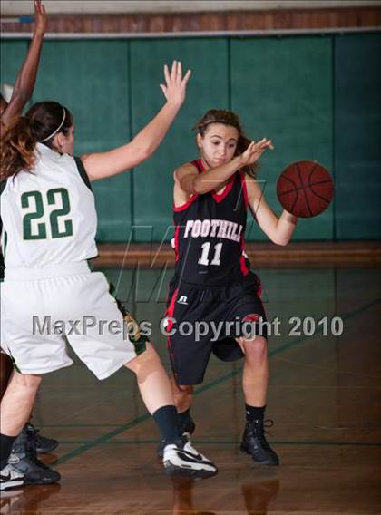 Thumbnail 3 in Rio Americano vs. Foothill (Placer Classic) photogallery.