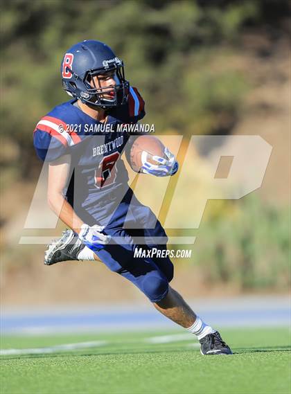 Thumbnail 3 in Brentwood School vs  Burbank photogallery.