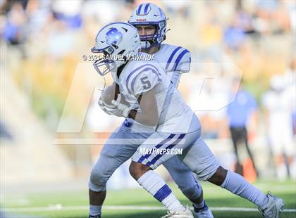 Thumbnail 3 in Brentwood School vs  Burbank photogallery.