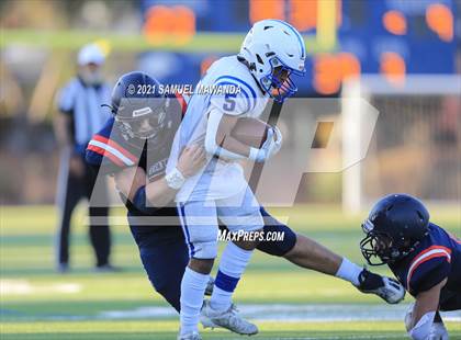 Thumbnail 2 in Brentwood School vs  Burbank photogallery.