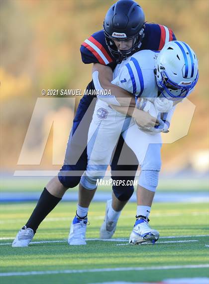 Thumbnail 3 in Brentwood School vs  Burbank photogallery.