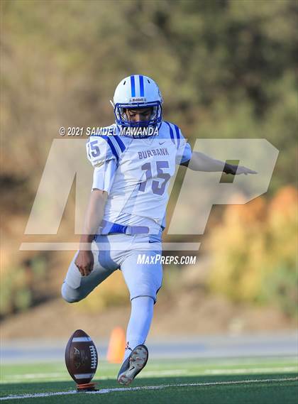 Thumbnail 2 in Brentwood School vs  Burbank photogallery.
