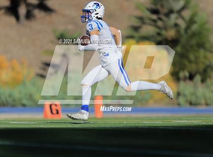Thumbnail 3 in Brentwood School vs  Burbank photogallery.