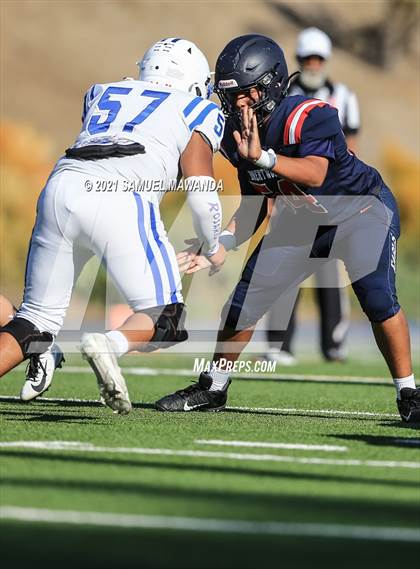 Thumbnail 1 in Brentwood School vs  Burbank photogallery.