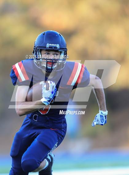 Thumbnail 1 in Brentwood School vs  Burbank photogallery.