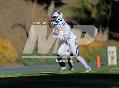 Thumbnail 2 in Brentwood School vs  Burbank photogallery.
