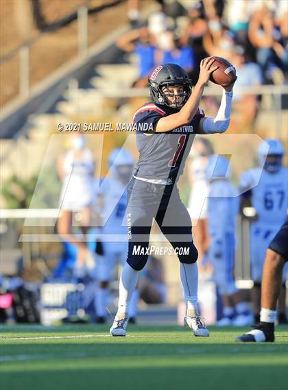 Thumbnail 3 in Brentwood School vs  Burbank photogallery.