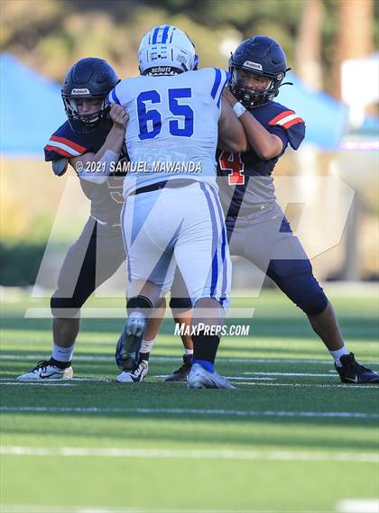 Thumbnail 3 in Brentwood School vs  Burbank photogallery.