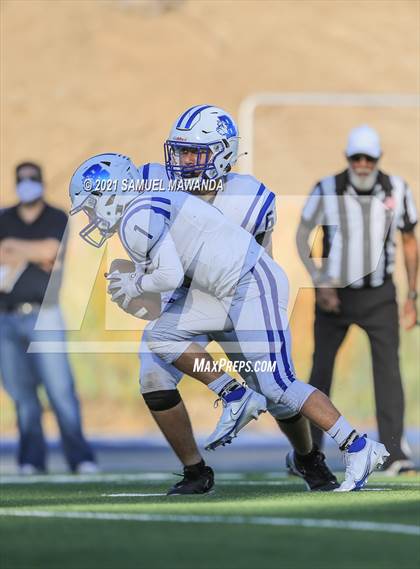 Thumbnail 2 in Brentwood School vs  Burbank photogallery.