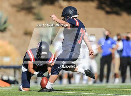 Thumbnail 3 in Brentwood School vs  Burbank photogallery.