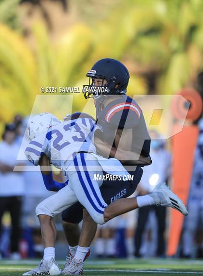 Thumbnail 3 in Brentwood School vs  Burbank photogallery.