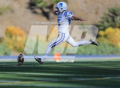 Thumbnail 3 in Brentwood School vs  Burbank photogallery.