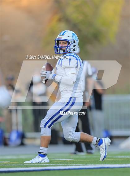 Thumbnail 1 in Brentwood School vs  Burbank photogallery.