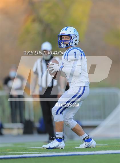 Thumbnail 2 in Brentwood School vs  Burbank photogallery.