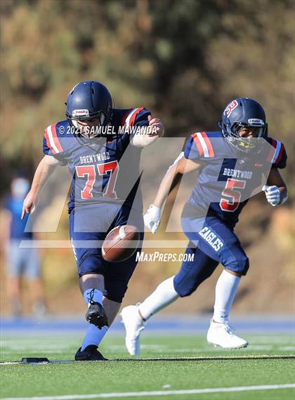 Thumbnail 1 in Brentwood School vs  Burbank photogallery.