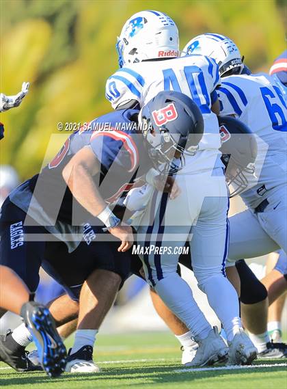 Thumbnail 2 in Brentwood School vs  Burbank photogallery.