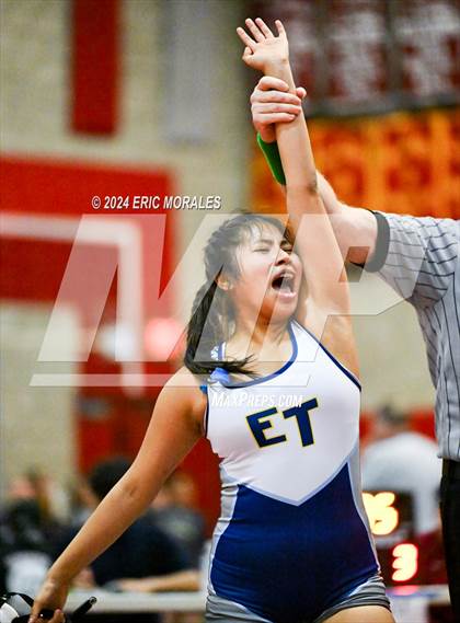 Thumbnail 3 in Girl On Fire photogallery.
