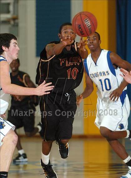 Thumbnail 3 in Florin @ Del Campo photogallery.