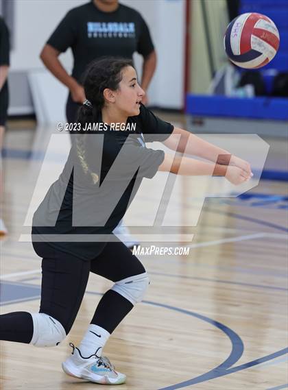 Thumbnail 1 in Burlingame @ Hillsdale photogallery.