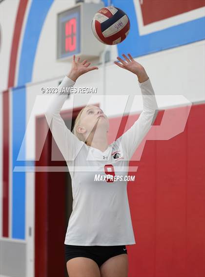 Thumbnail 1 in Burlingame @ Hillsdale photogallery.
