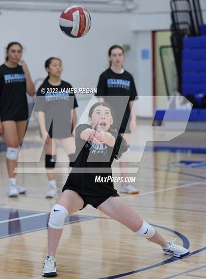 Thumbnail 2 in Burlingame @ Hillsdale photogallery.