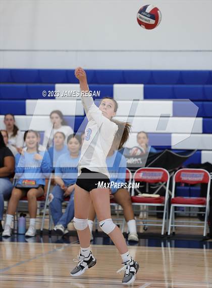 Thumbnail 2 in Burlingame @ Hillsdale photogallery.