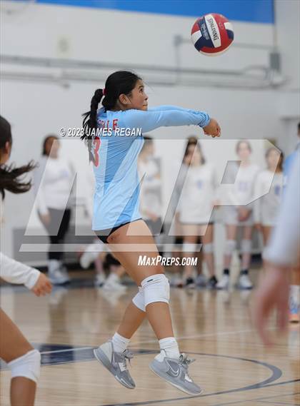 Thumbnail 1 in Burlingame @ Hillsdale photogallery.