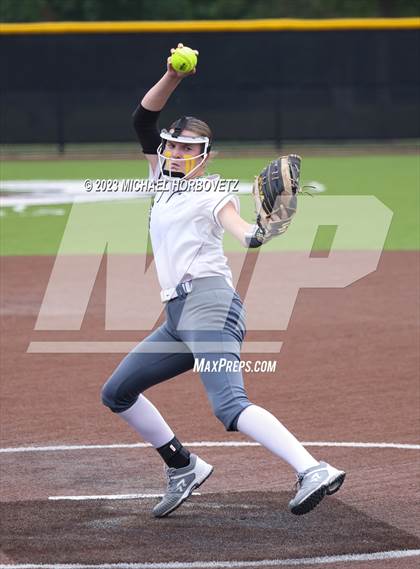 Thumbnail 3 in Keller vs. Guyer (UIL 6A Regional Final Game 3) photogallery.