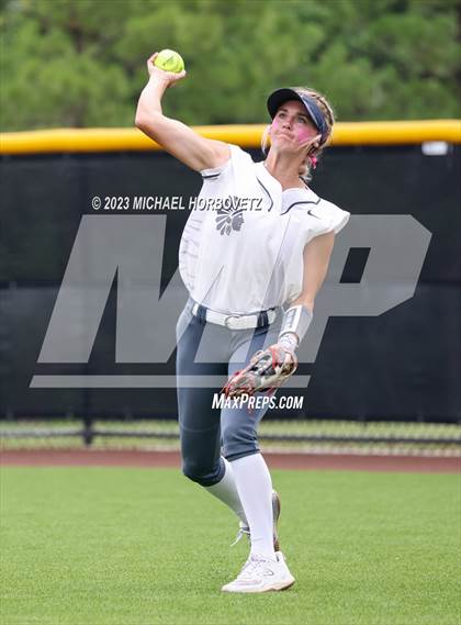 Thumbnail 1 in Keller vs. Guyer (UIL 6A Regional Final Game 3) photogallery.
