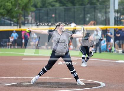 Thumbnail 3 in Keller vs. Guyer (UIL 6A Regional Final Game 3) photogallery.
