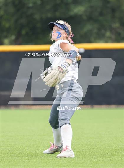 Thumbnail 2 in Keller vs. Guyer (UIL 6A Regional Final Game 3) photogallery.