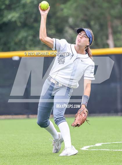 Thumbnail 1 in Keller vs. Guyer (UIL 6A Regional Final Game 3) photogallery.