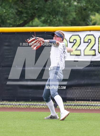 Thumbnail 2 in Keller vs. Guyer (UIL 6A Regional Final Game 3) photogallery.