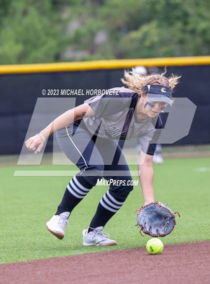 Thumbnail 3 in Keller vs. Guyer (UIL 6A Regional Final Game 3) photogallery.