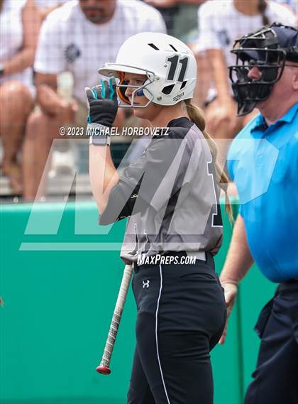 Thumbnail 2 in Keller vs. Guyer (UIL 6A Regional Final Game 3) photogallery.